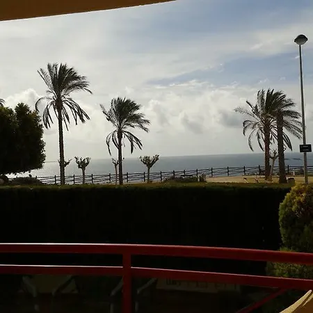 Frente Al Mar